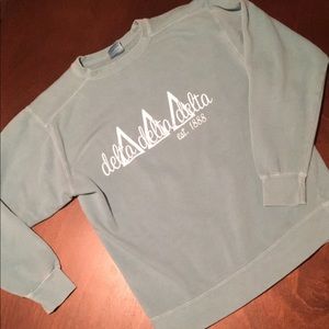 Delta Delta Delta Comfort Colors Sweater - S